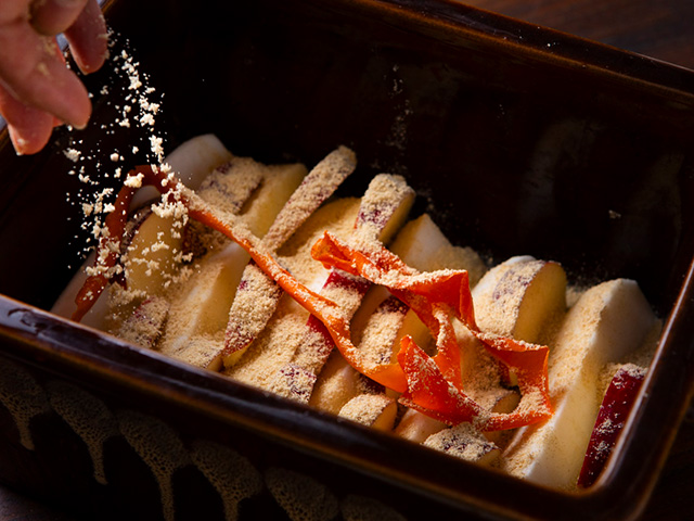 横山タカ子さんのふりふりぬか漬けは、今日漬けて明日には食べられる(写真=小林キユウ)